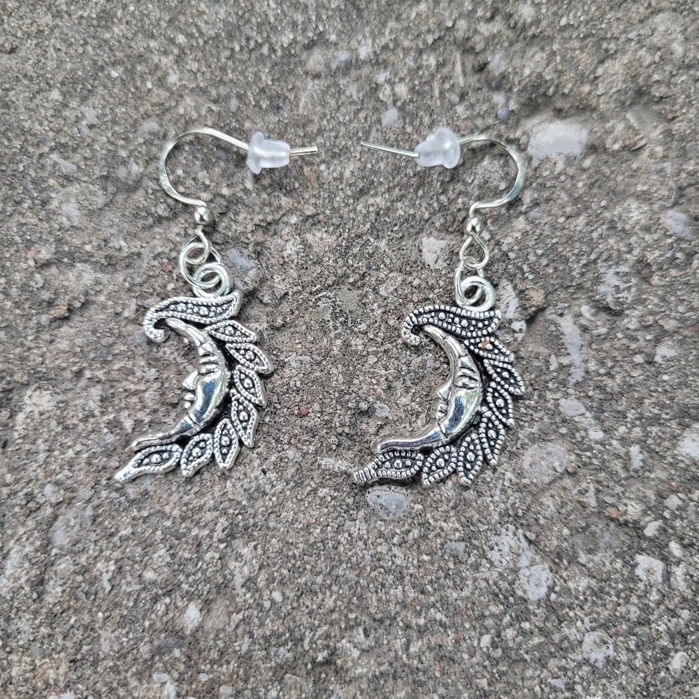 2 for $16! Silver Moon Earrings 🌙 - Picture 2 of 2